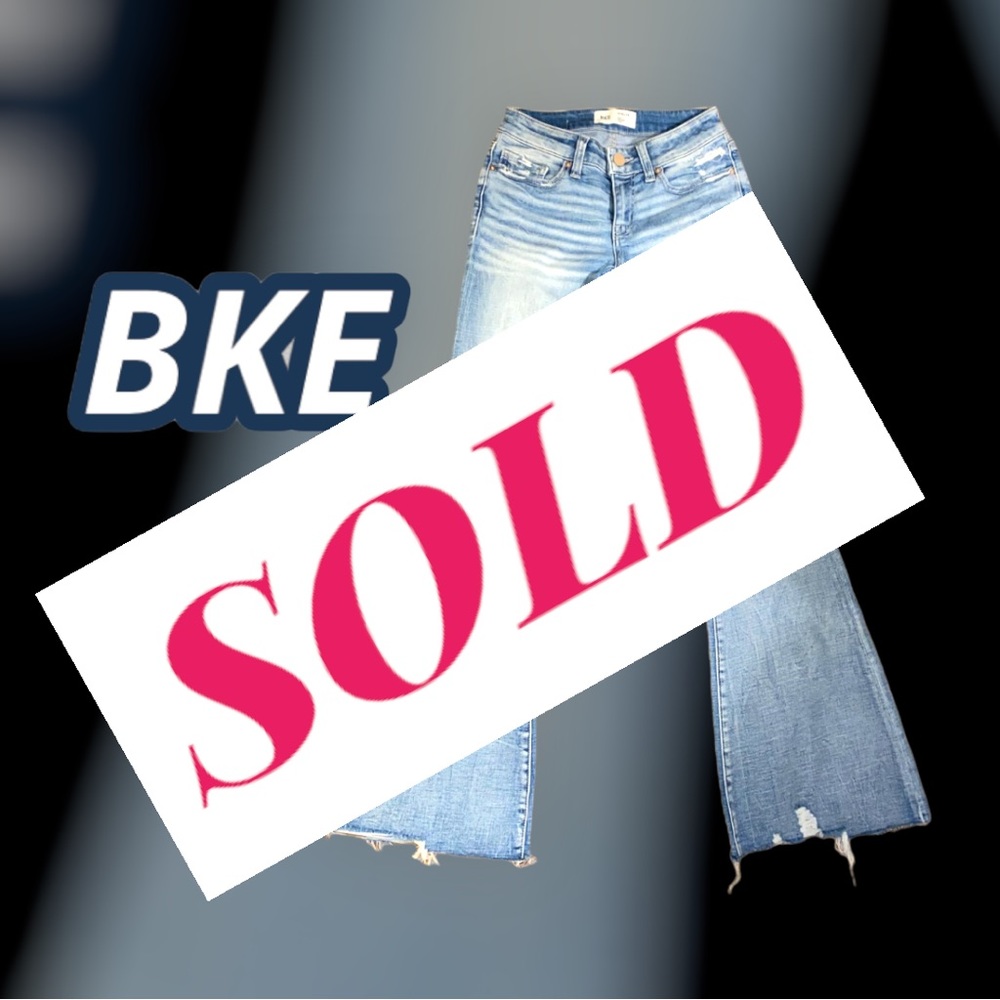 *New* BKE Stella Flare Jeans, Sz  24 (24x31.5) light wash